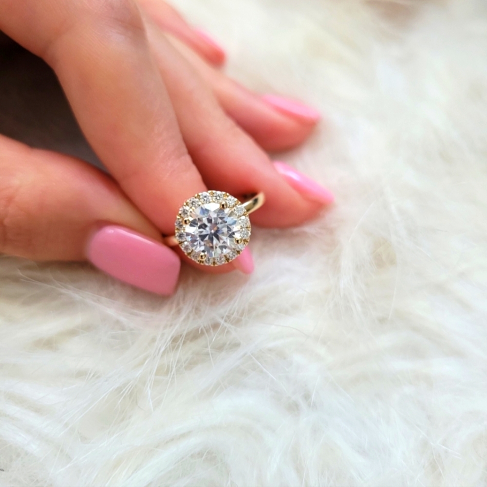 2CT Round cut Real Moissanite 14k solid Gold Engagement Ring Size 7